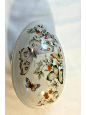 Porcelain Oval Trinket Box Butterfly Floral Design Decorative Keepsake 22k GOLD